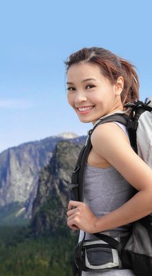 ASian_Woman_Backpack_Mountains